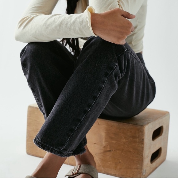 Levi’s Middy Jean - Picture 4 of 4